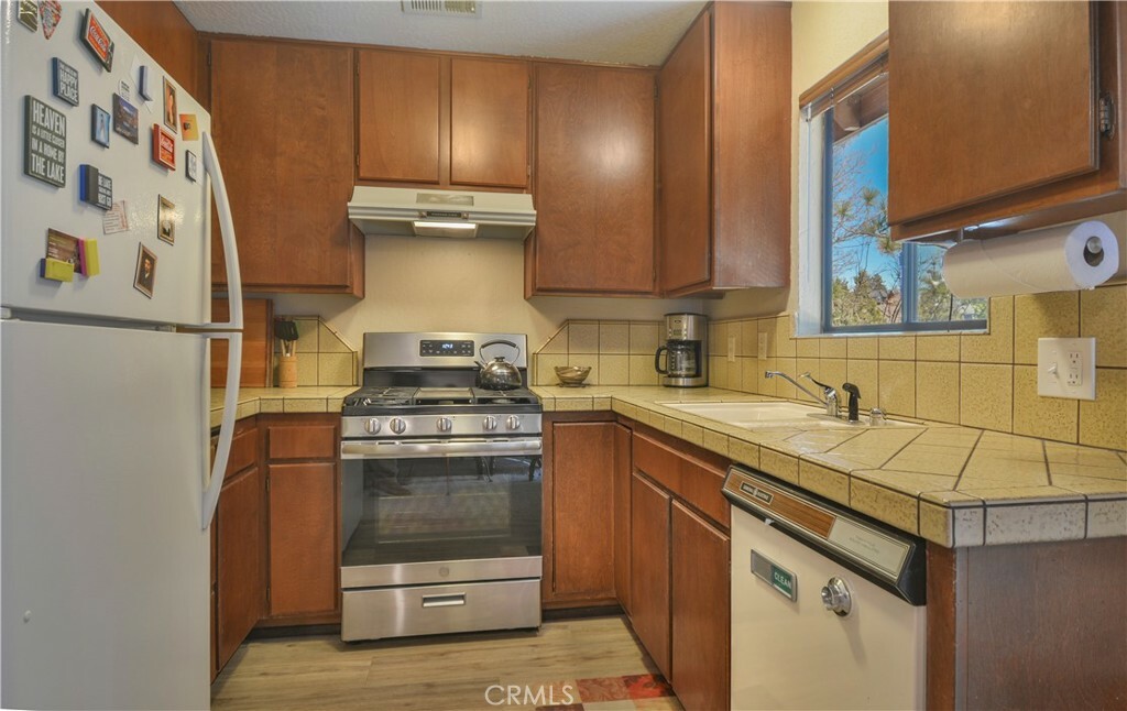 Property Photo:  864 Nadelhorn Drive  CA 92352 