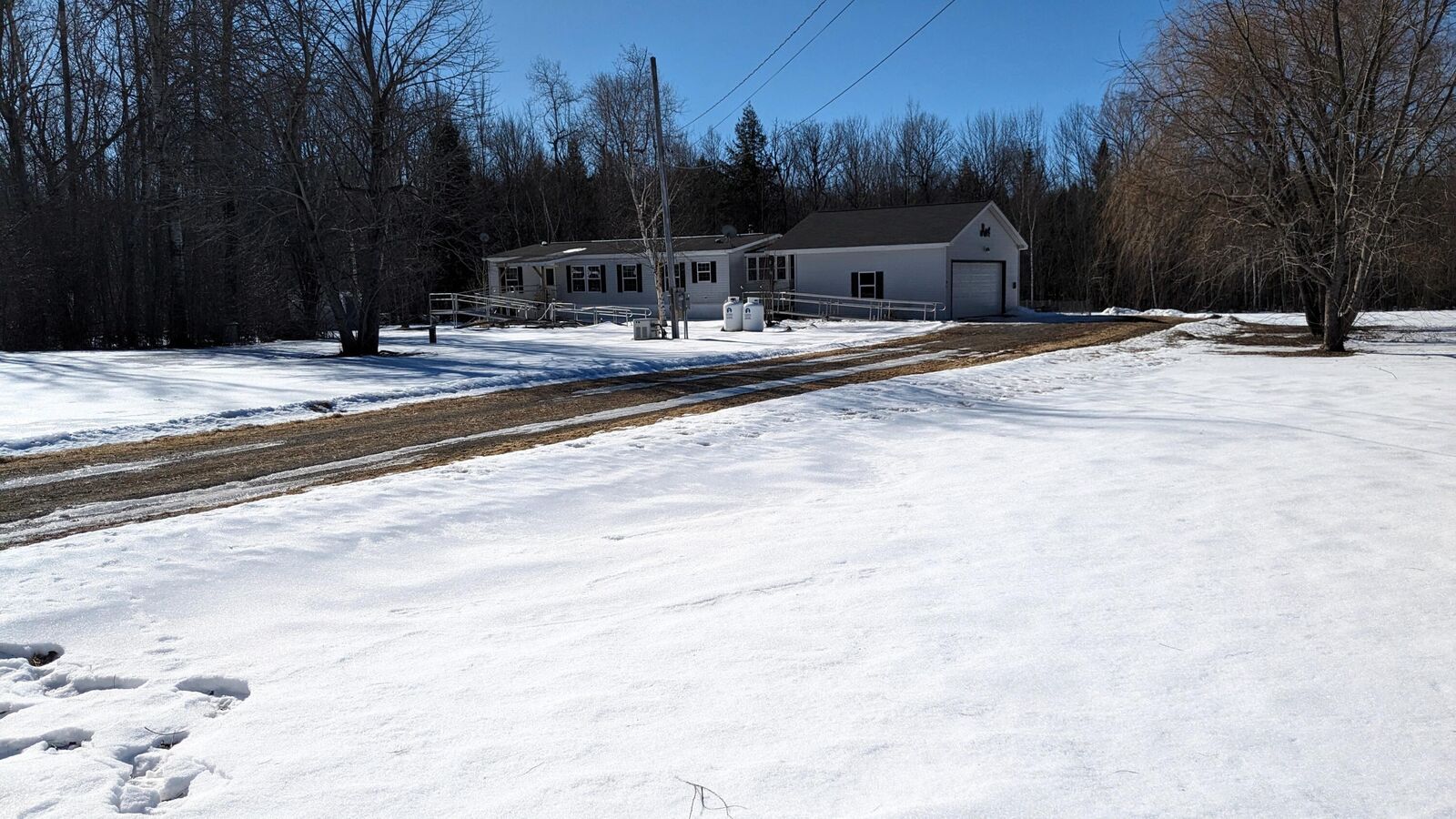 Property Photo:  10 Kelly Court  ME 04330 