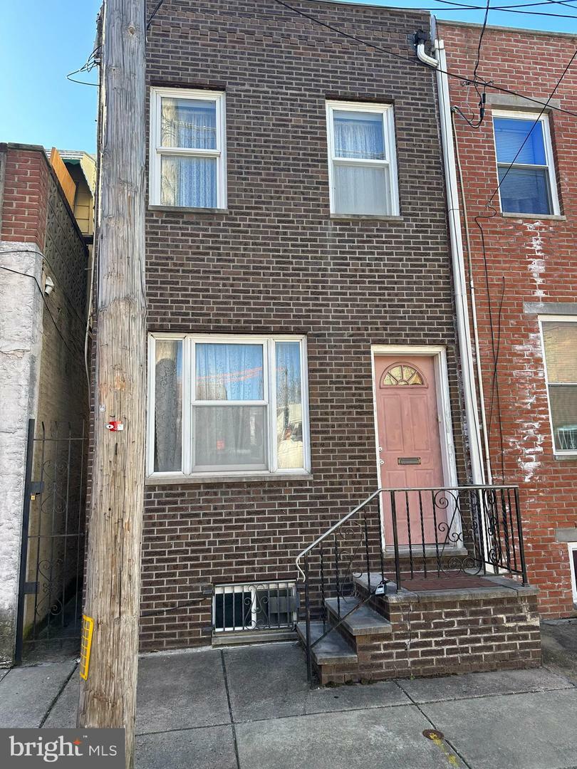 Property Photo:  604 Sears Street  PA 19147 