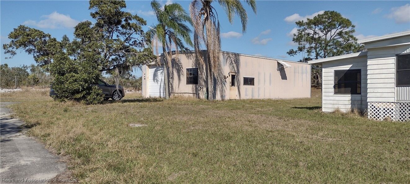 Property Photo:  25 Vacation Drive  FL 33960 