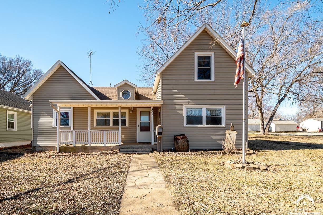 Property Photo:  508 Walnut Street  KS 66088 