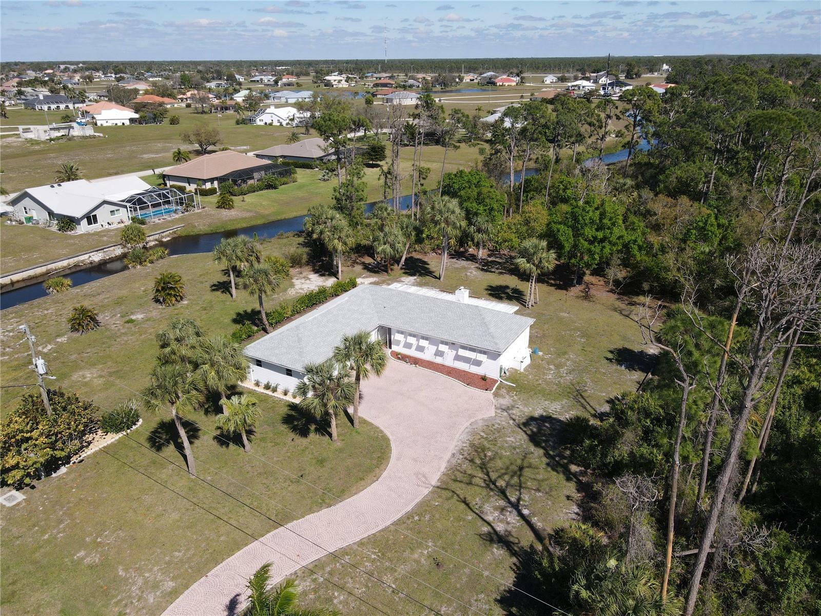 Property Photo:  17506 Cape Horn Boulevard  FL 33955 