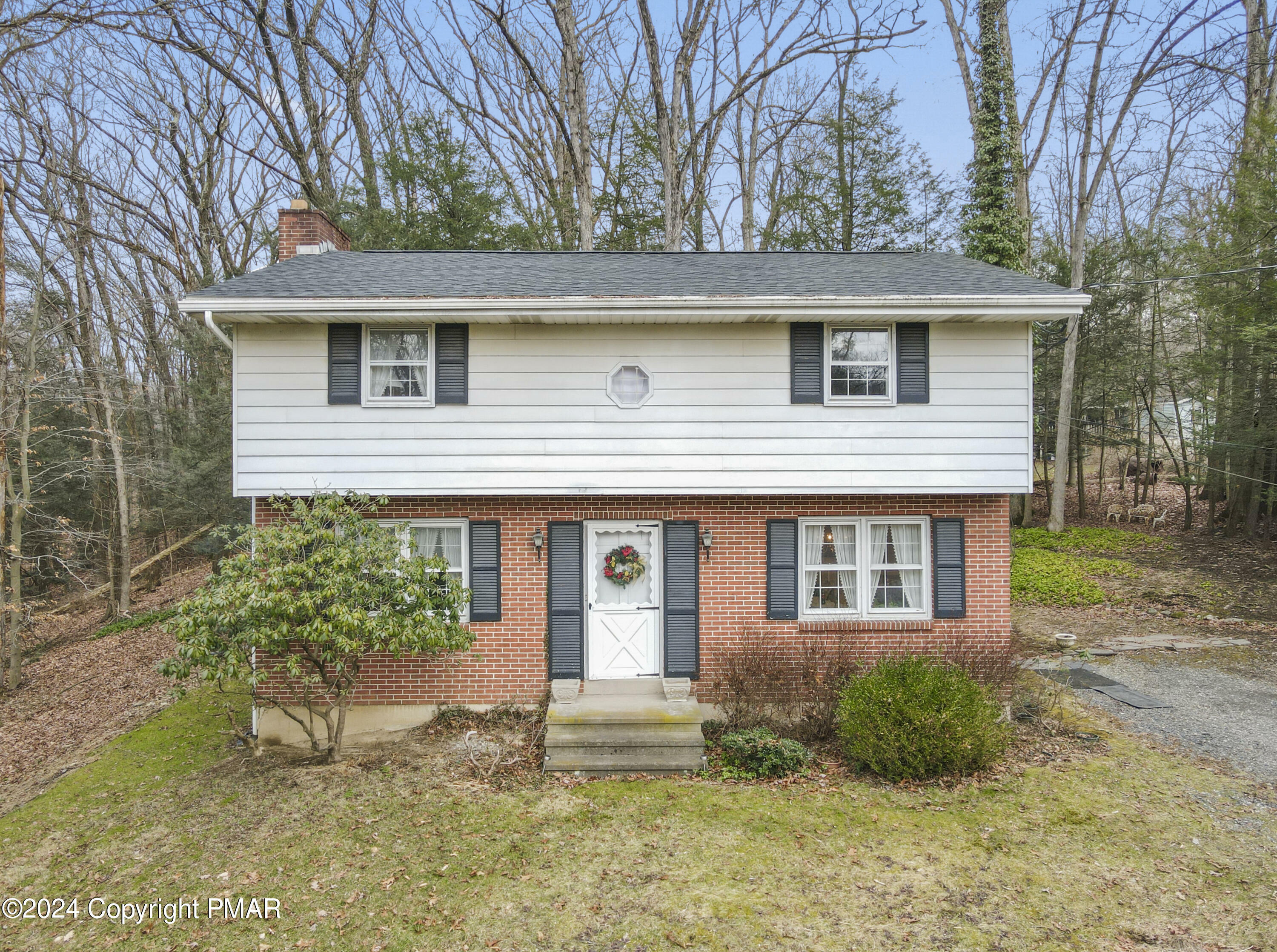 Property Photo:  154 E Terrace Drive  PA 18353 