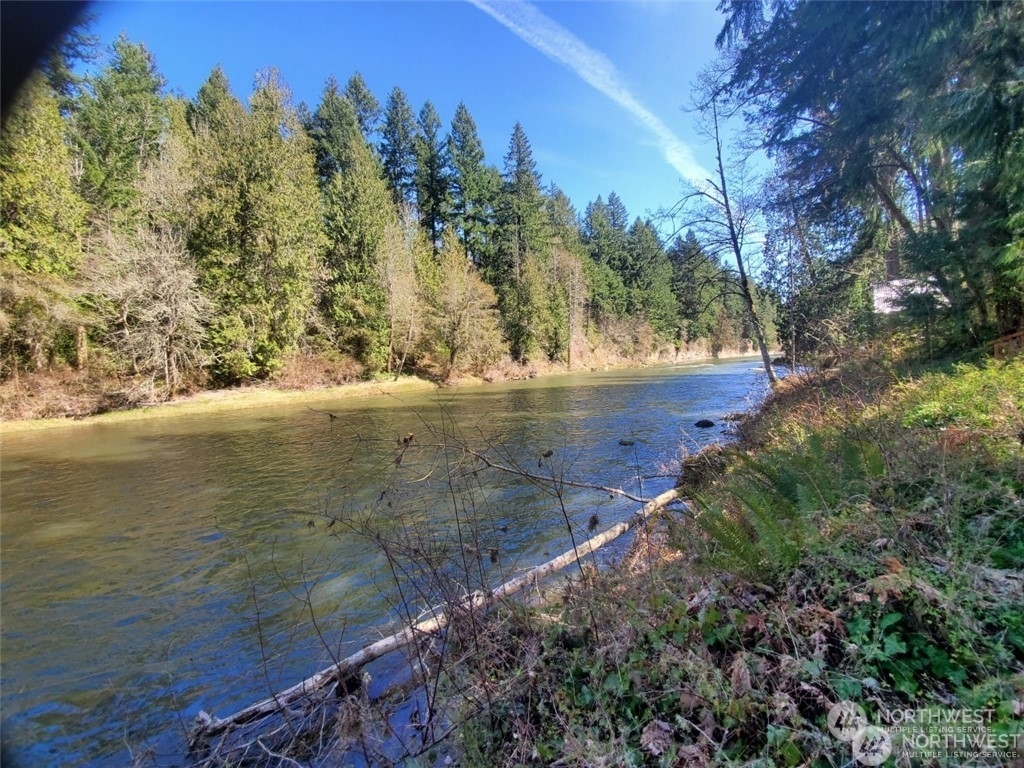 Property Photo:  16916 Holly Street SE  WA 98597 