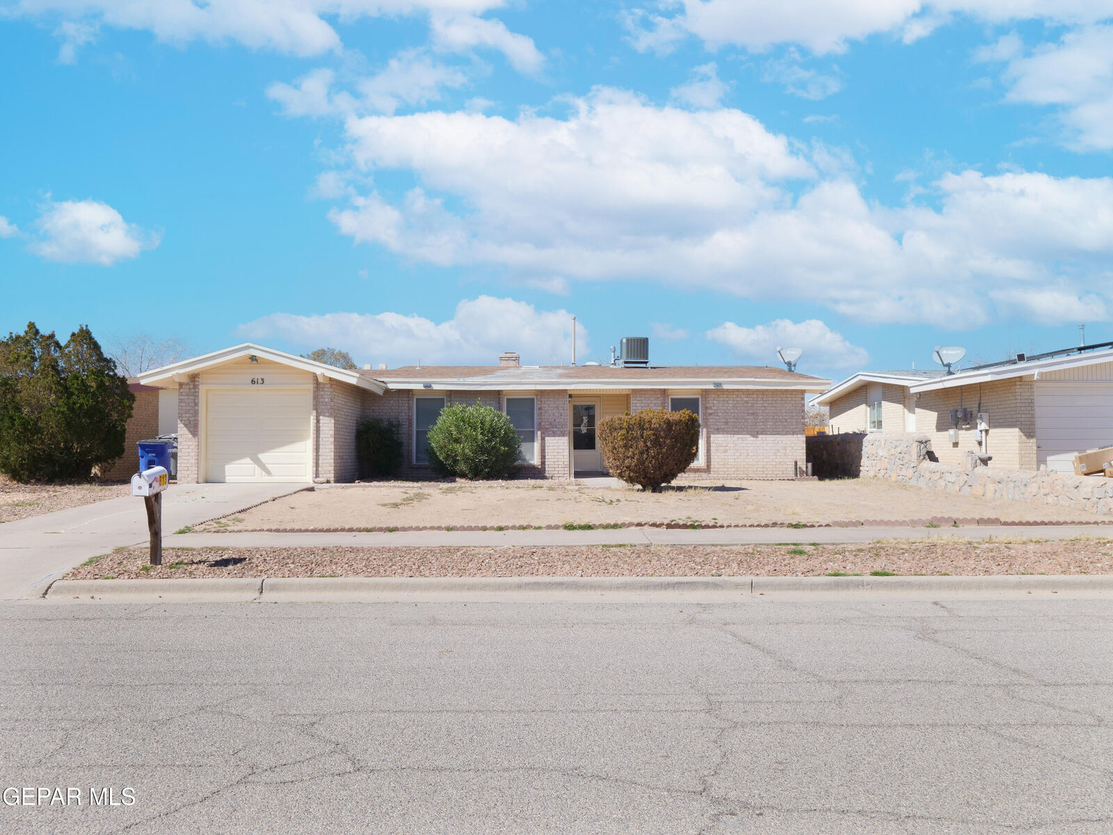 Property Photo:  613 Ringold Rd Road  TX 79912 