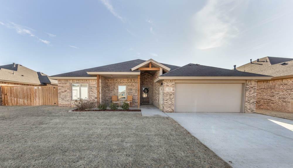 Property Photo:  725 Ventoso Circle  TX 79382 