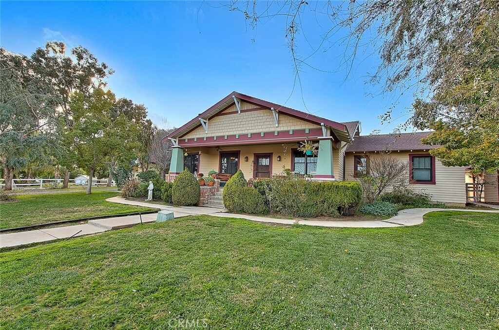 Property Photo:  32571 Ione Lane  CA 92595 