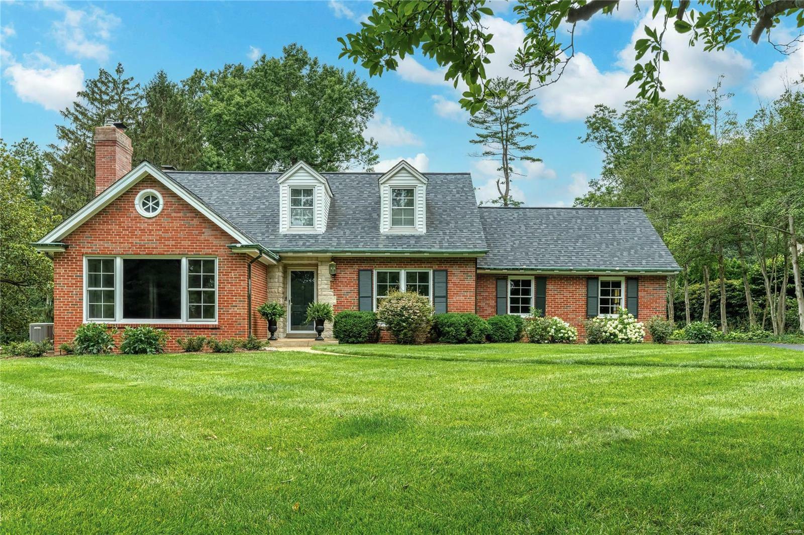 Property Photo:  31 Frontenac Estates Drive  MO 63131 