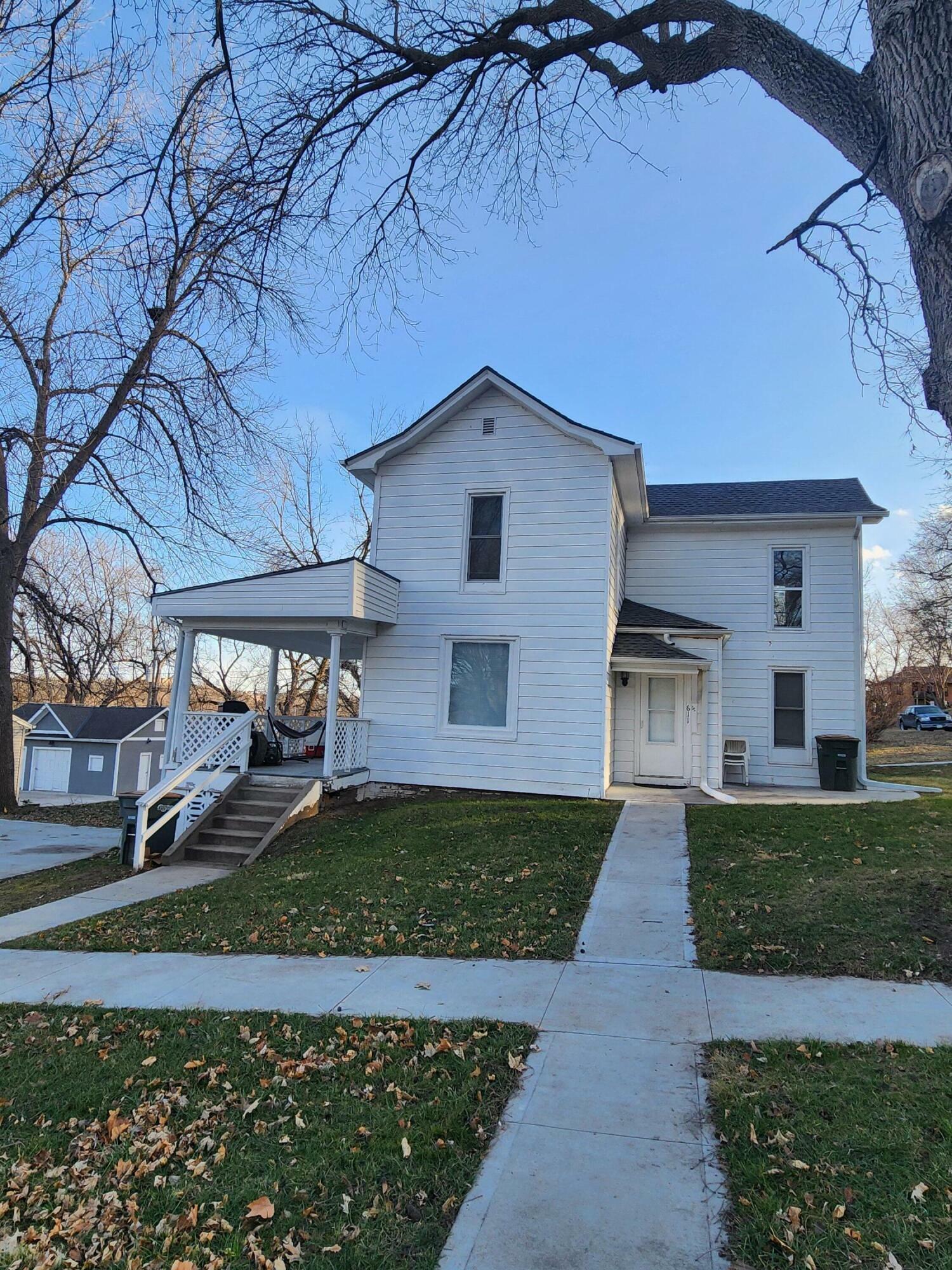 Property Photo:  611 1st  Street  IA 51534 