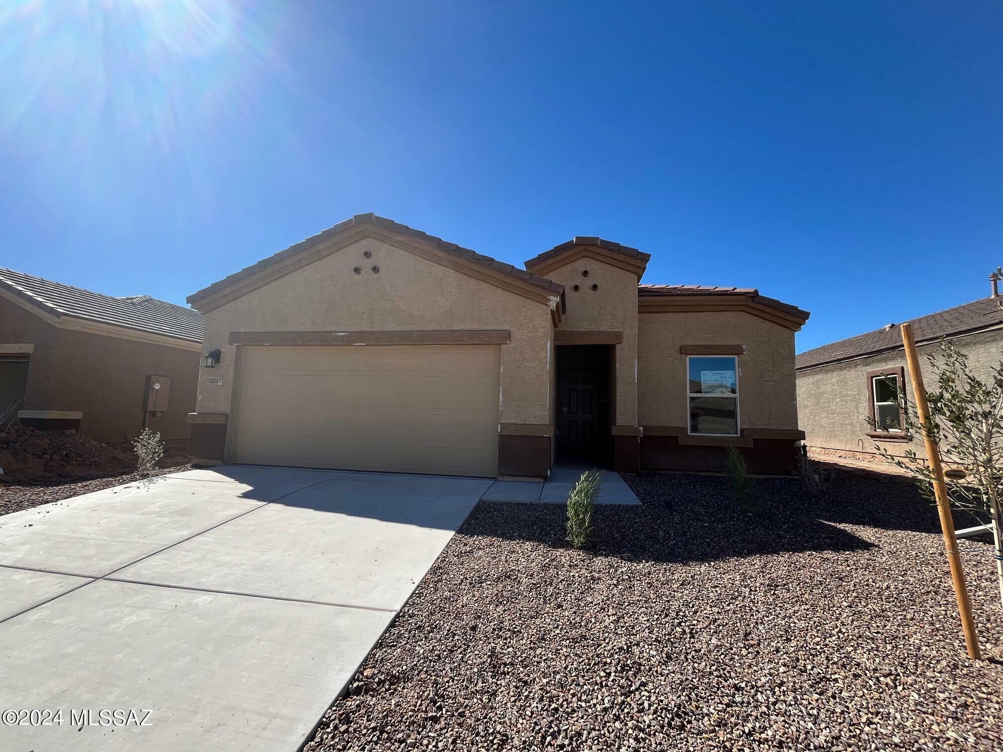 Property Photo:  10267 N Leopard Gecko Terrace  AZ 85653 