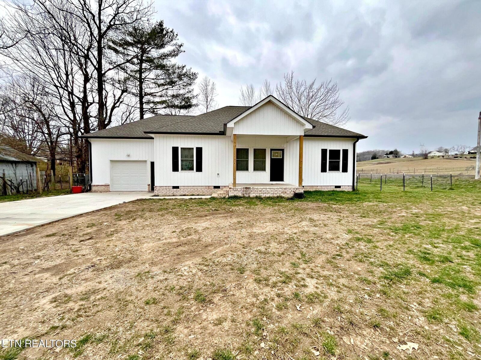 Property Photo:  681 River Road  TN 37322 