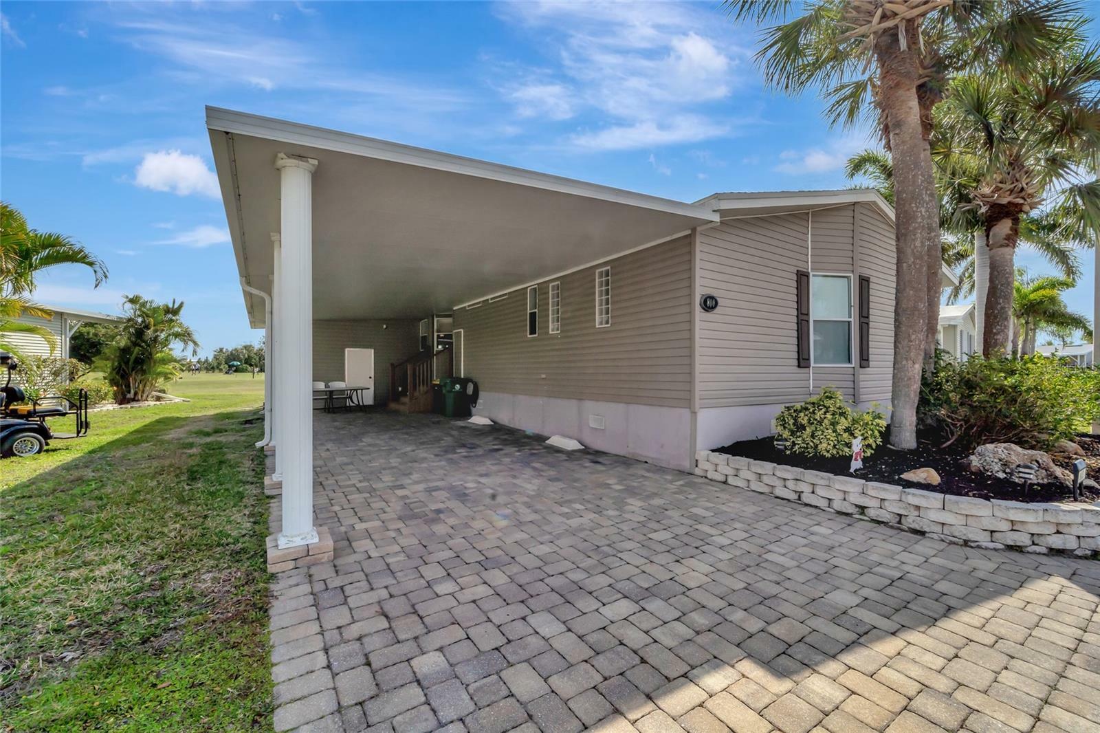 Property Photo:  2100 Kings Highway 800  FL 33980 