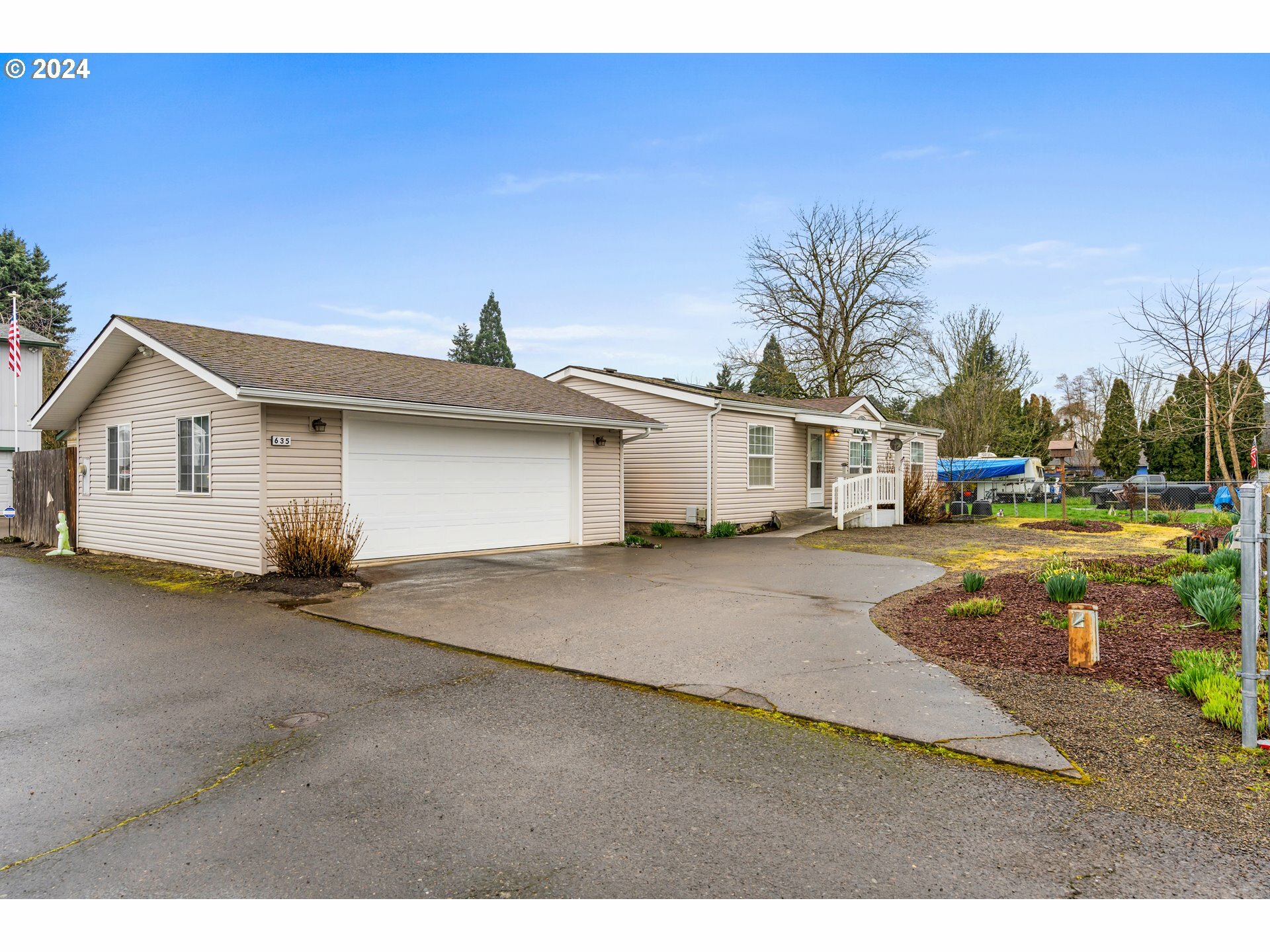 635 Ollie Ln  Salem OR 97317 photo