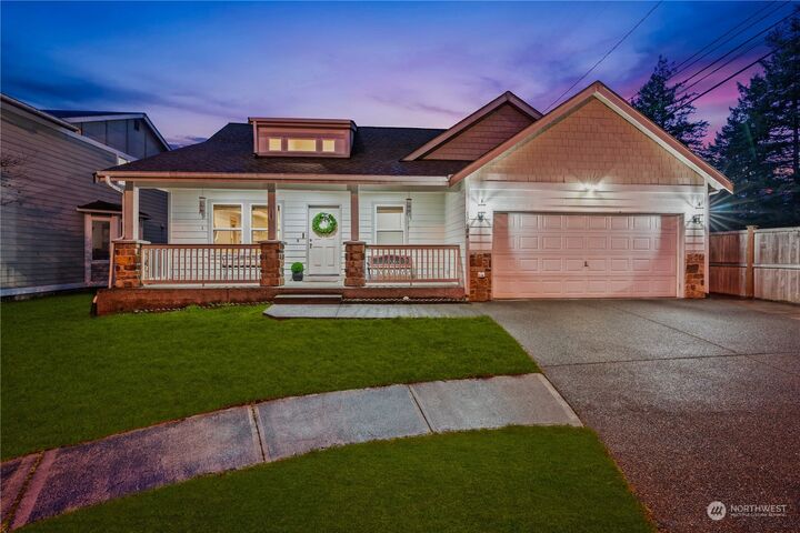 Property Photo: 17604 24th Avenue Ct E WA 98445