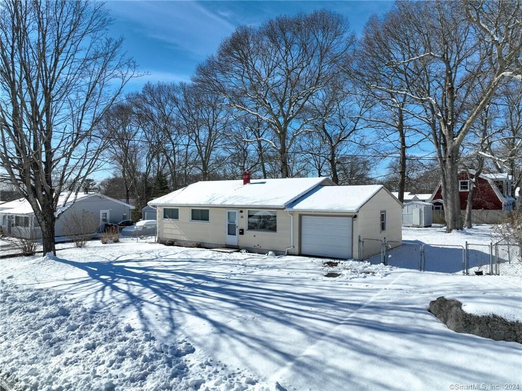 Property Photo:  30 Harvard Lane  CT 06355 