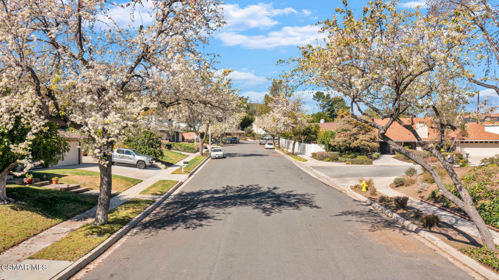 Property Photo:  1469 Hendrix Avenue  CA 91360 