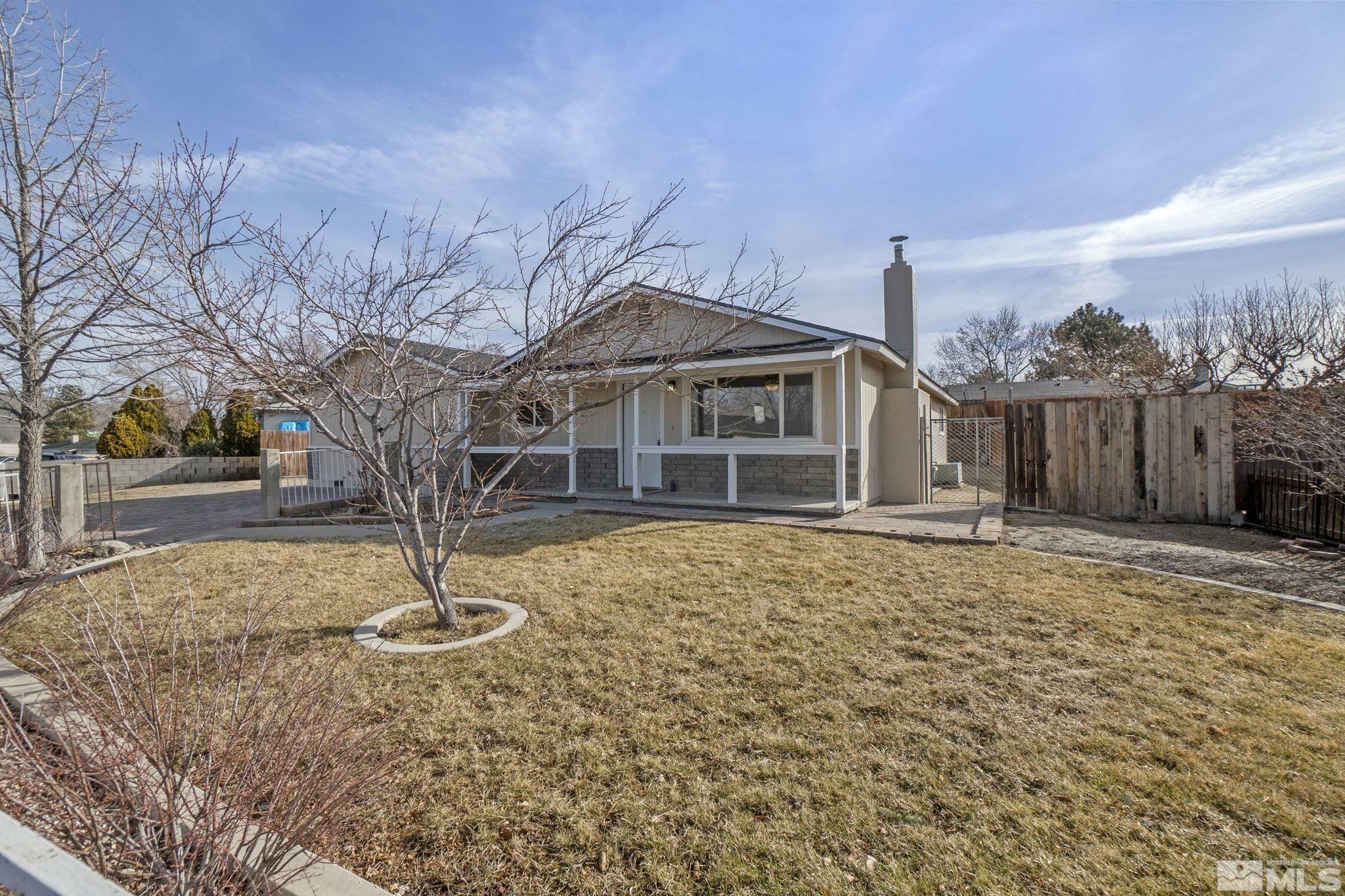 Property Photo:  1417 Monte Rosa Dr  NV 89701-2046 