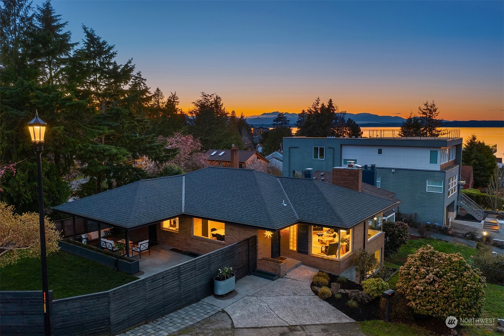 Property Photo:  2403 NW Neptune Place  WA 98117 