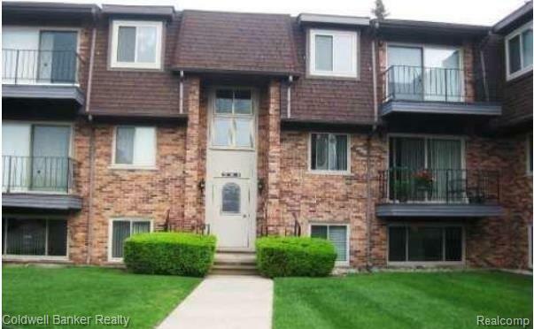 Property Photo:  109 Riviera Drive  MI 48080 