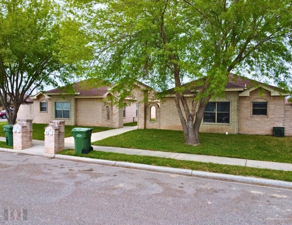 Property Photo: 1014 S Cedarwood Drive S TX 78582