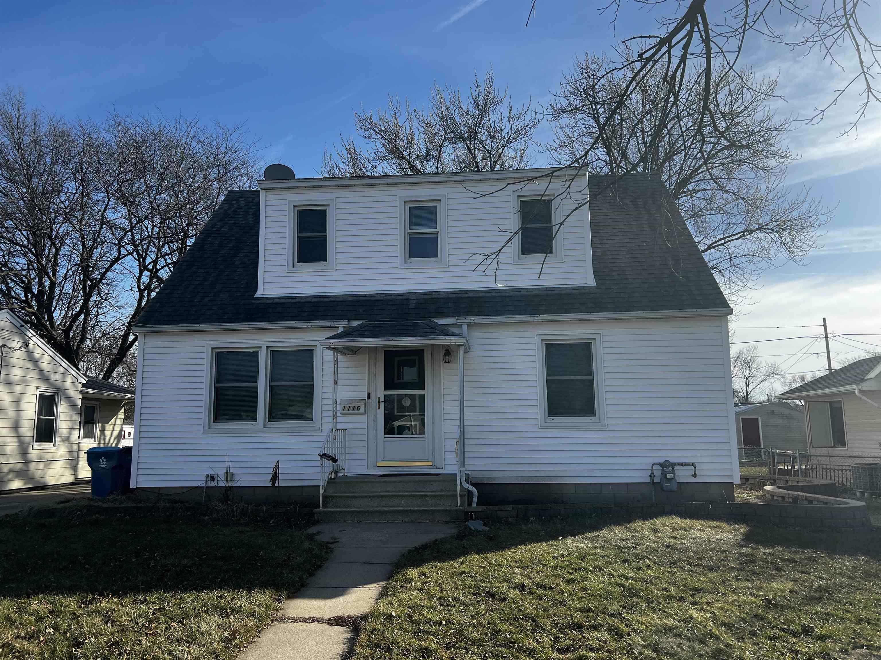 Property Photo:  1116 Easton Avenue  IA 50702 