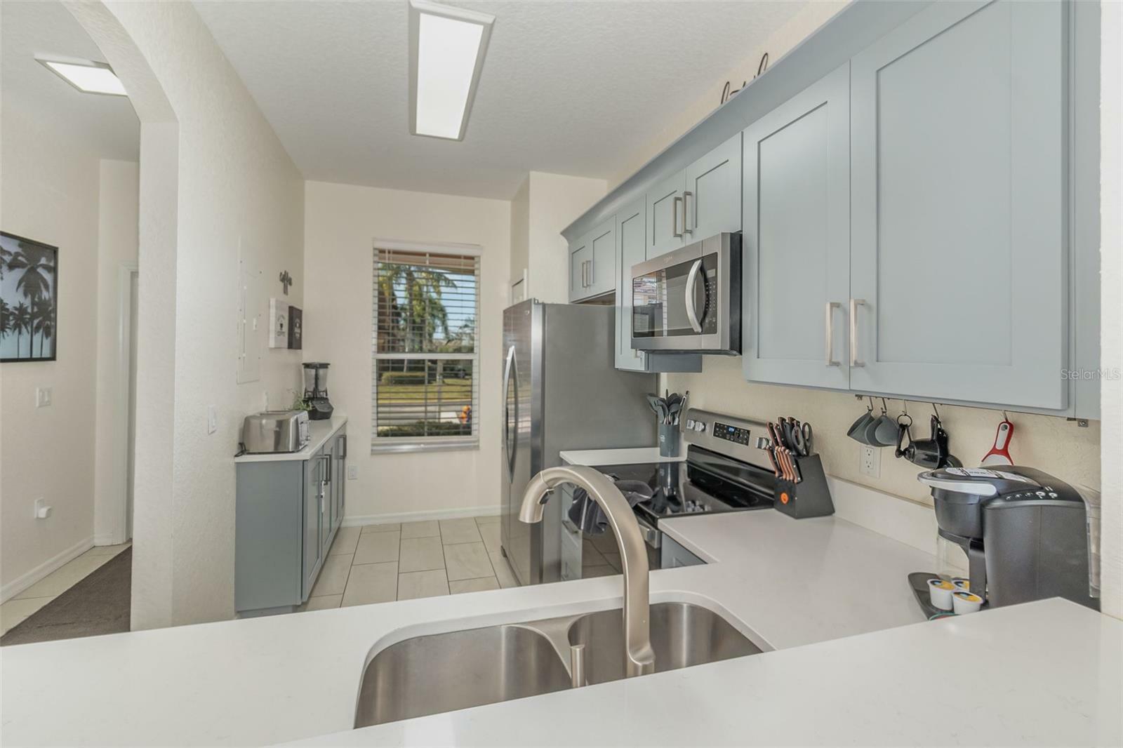 Property Photo:  358 Verona Avenue  FL 33897 