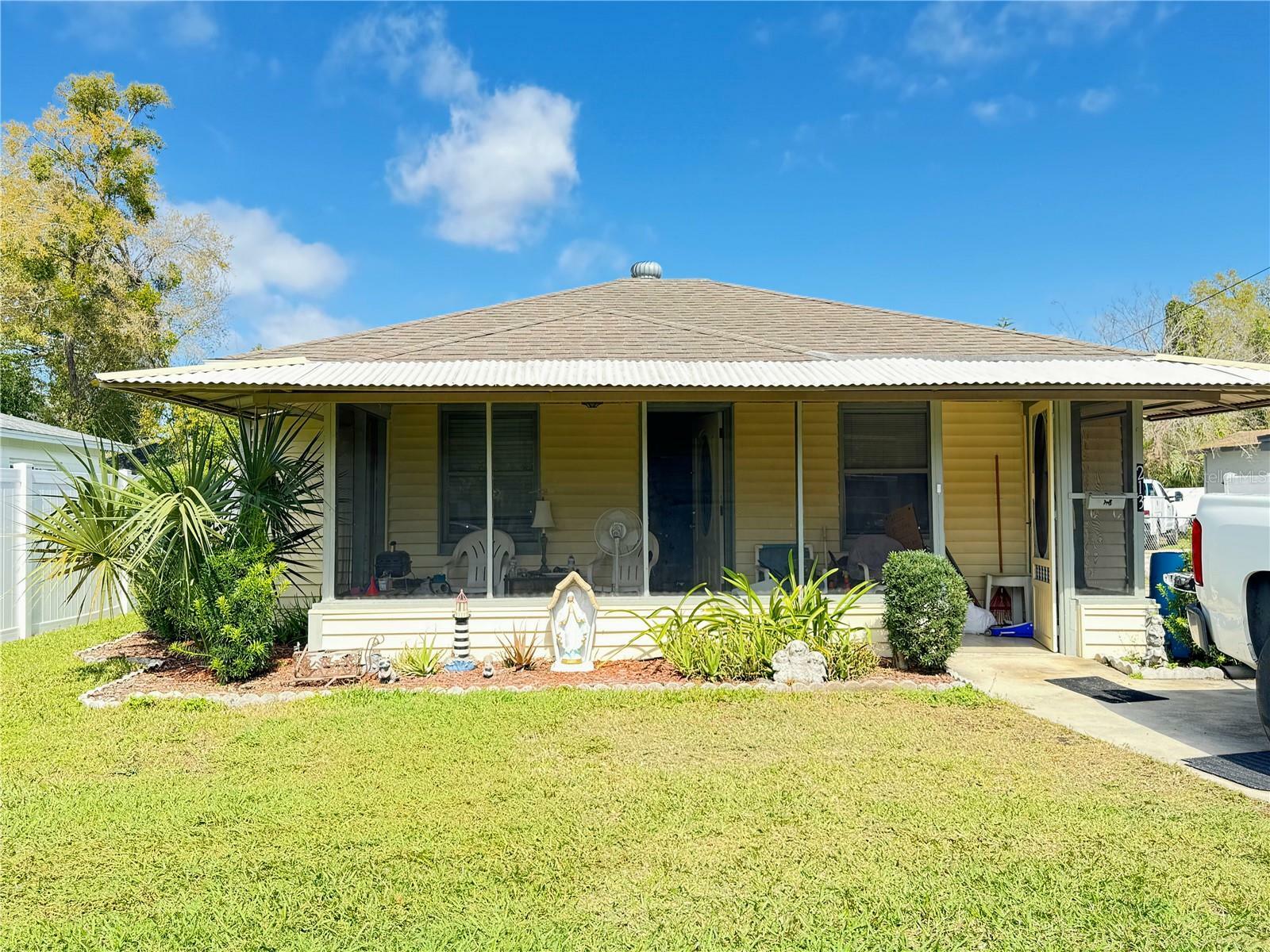 Property Photo:  213 W Story Road  FL 34787 