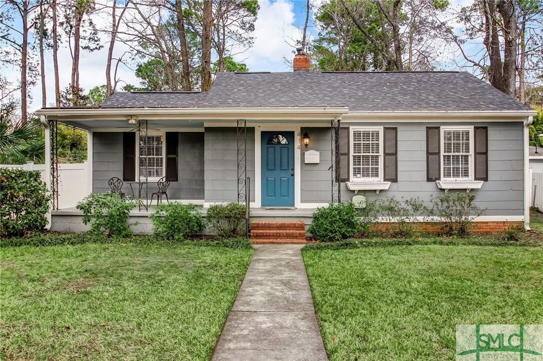 Property Photo: 414 E 58th Street GA 31405
