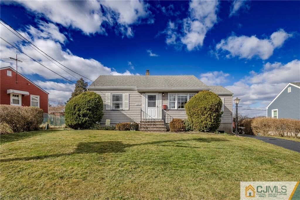 Property Photo:  49 Victory Place  NJ 08816 