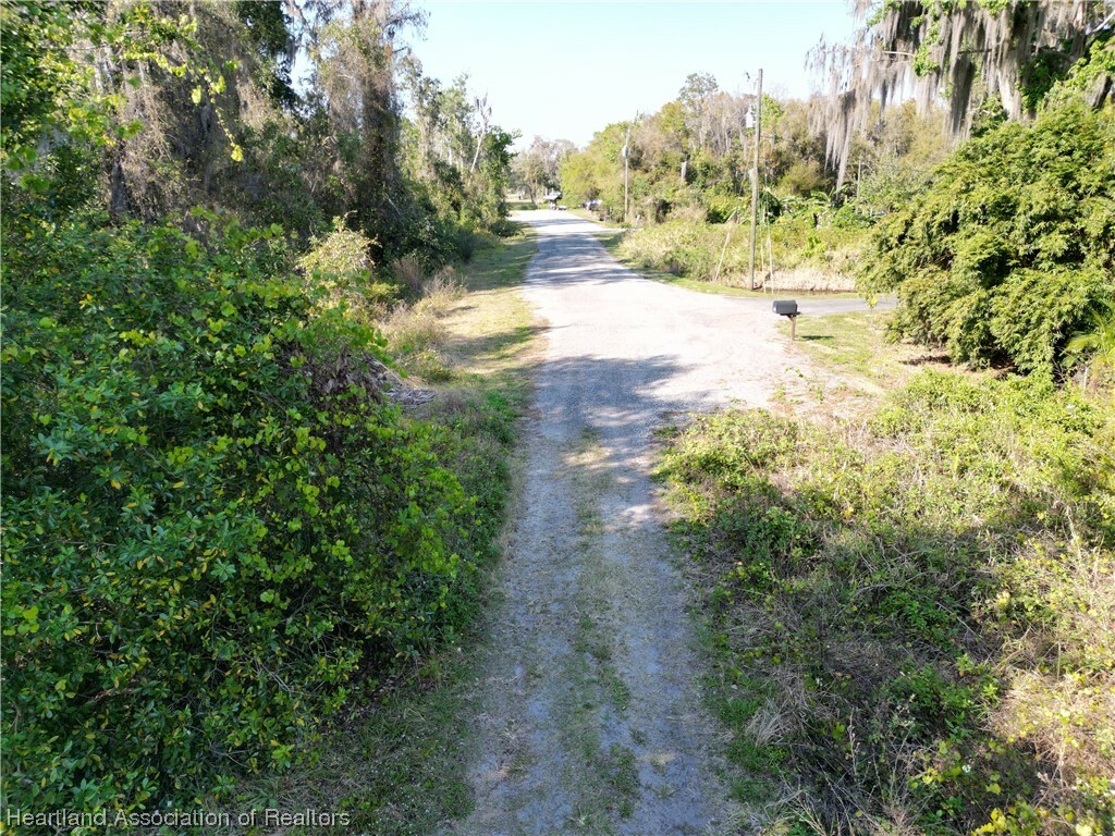 Property Photo:  613 Lakesedge Drive  FL 33852 