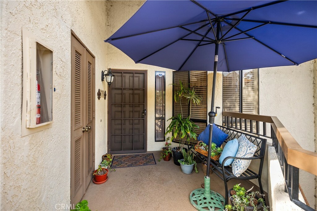 Property Photo: 27793 Rota 14 CA 92692