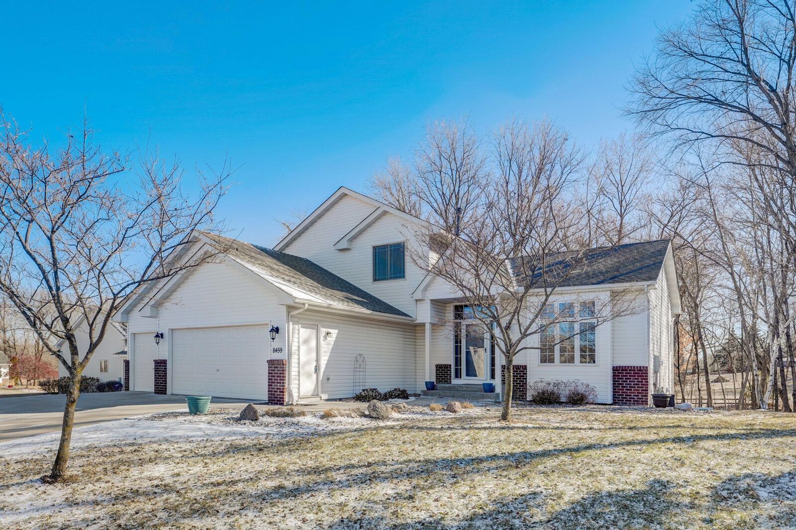Property Photo:  8459 Woodland Curve  MN 55375 