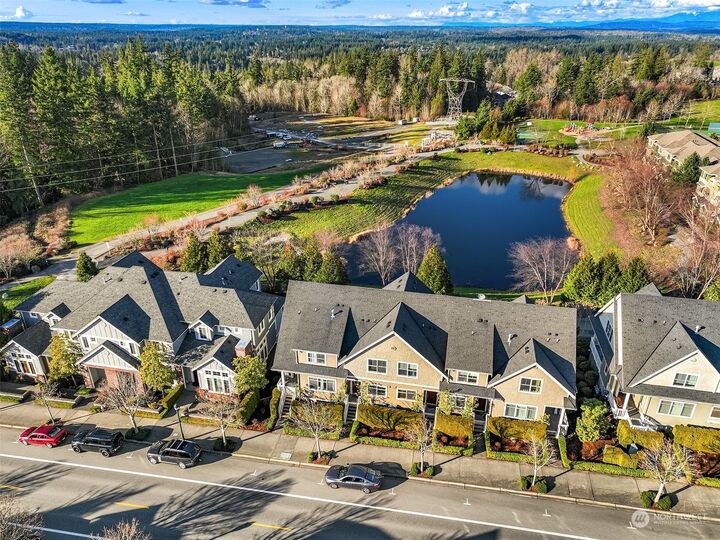 Property Photo:  2320 NE Park Drive  WA 98029 