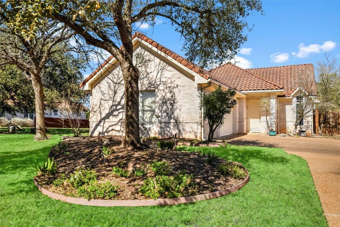 Property Photo:  6108 Tasajillo Trail  TX 78739 