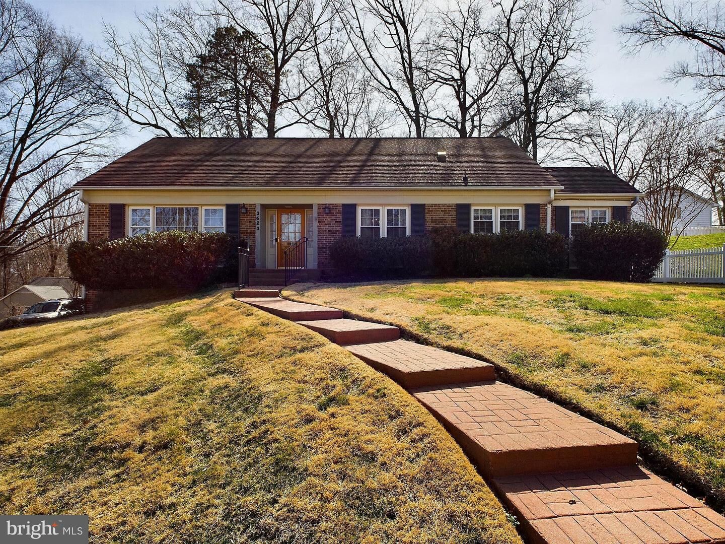 Property Photo: 3623 Camelot Drive VA 22003