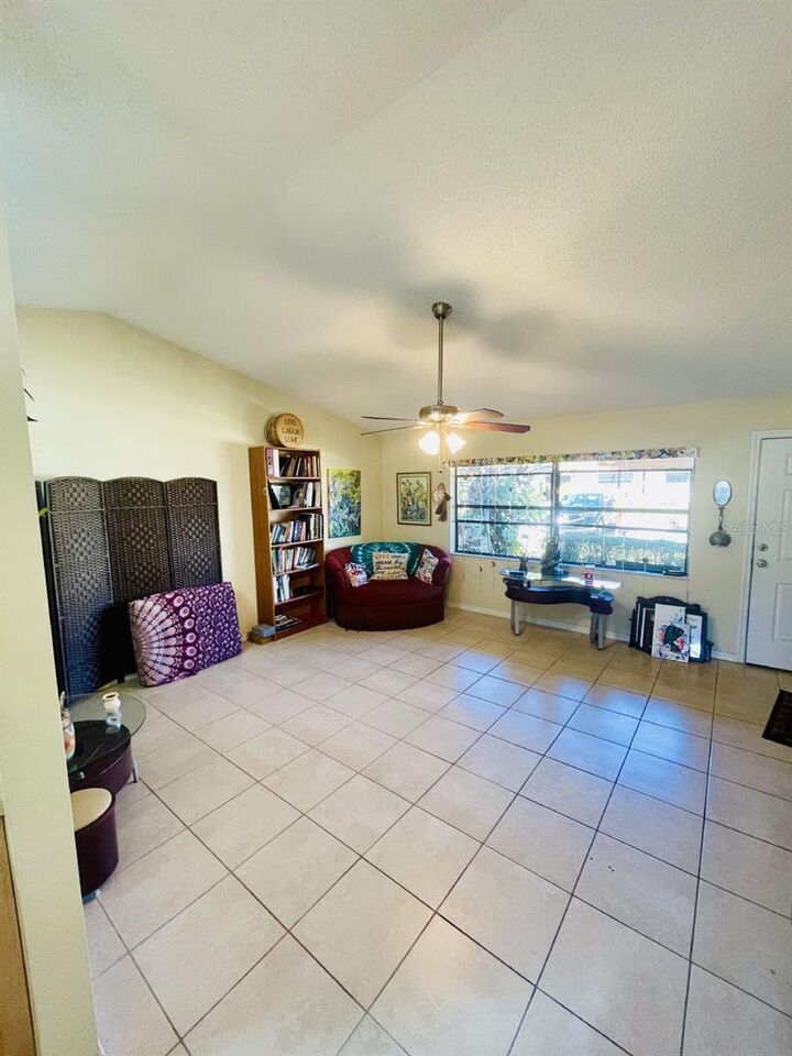Property Photo:  12422 Clubhouse Court  FL 32778 