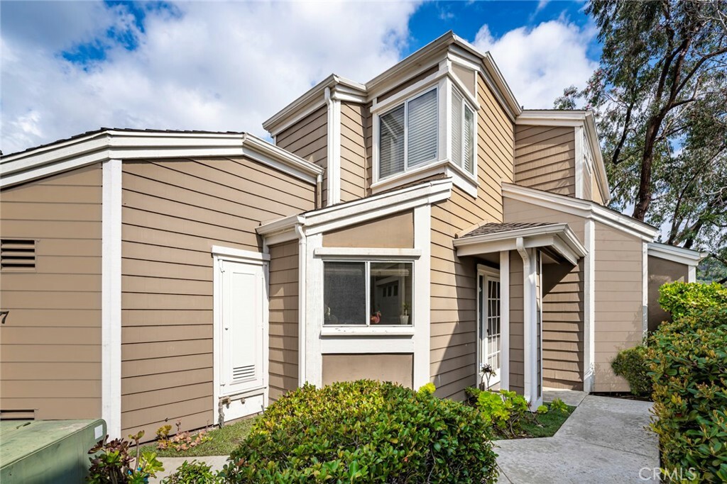 Property Photo: 217 Santa Rosa Court CA 92651