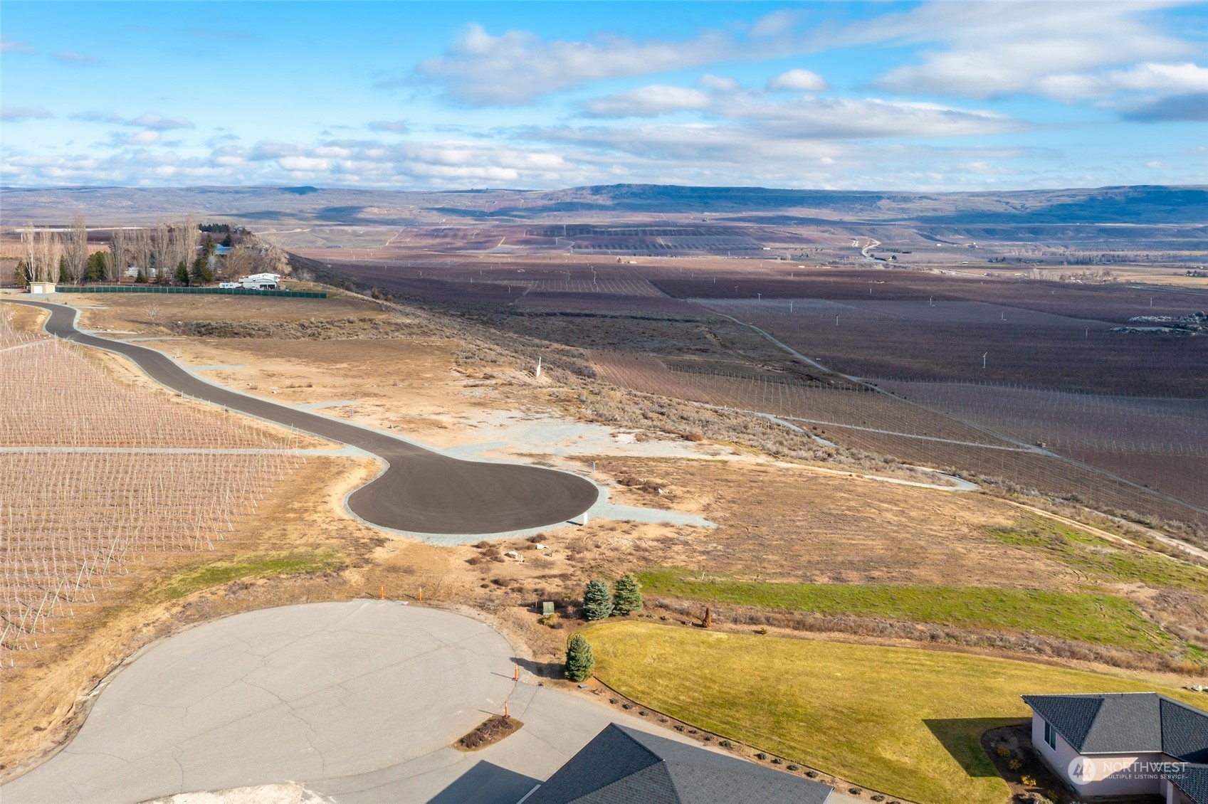 Property Photo: 0 The Park Place 7 WA 98812