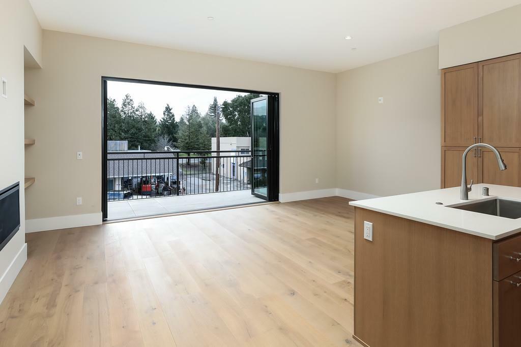 Property Photo:  389 First Street 21  CA 94022 