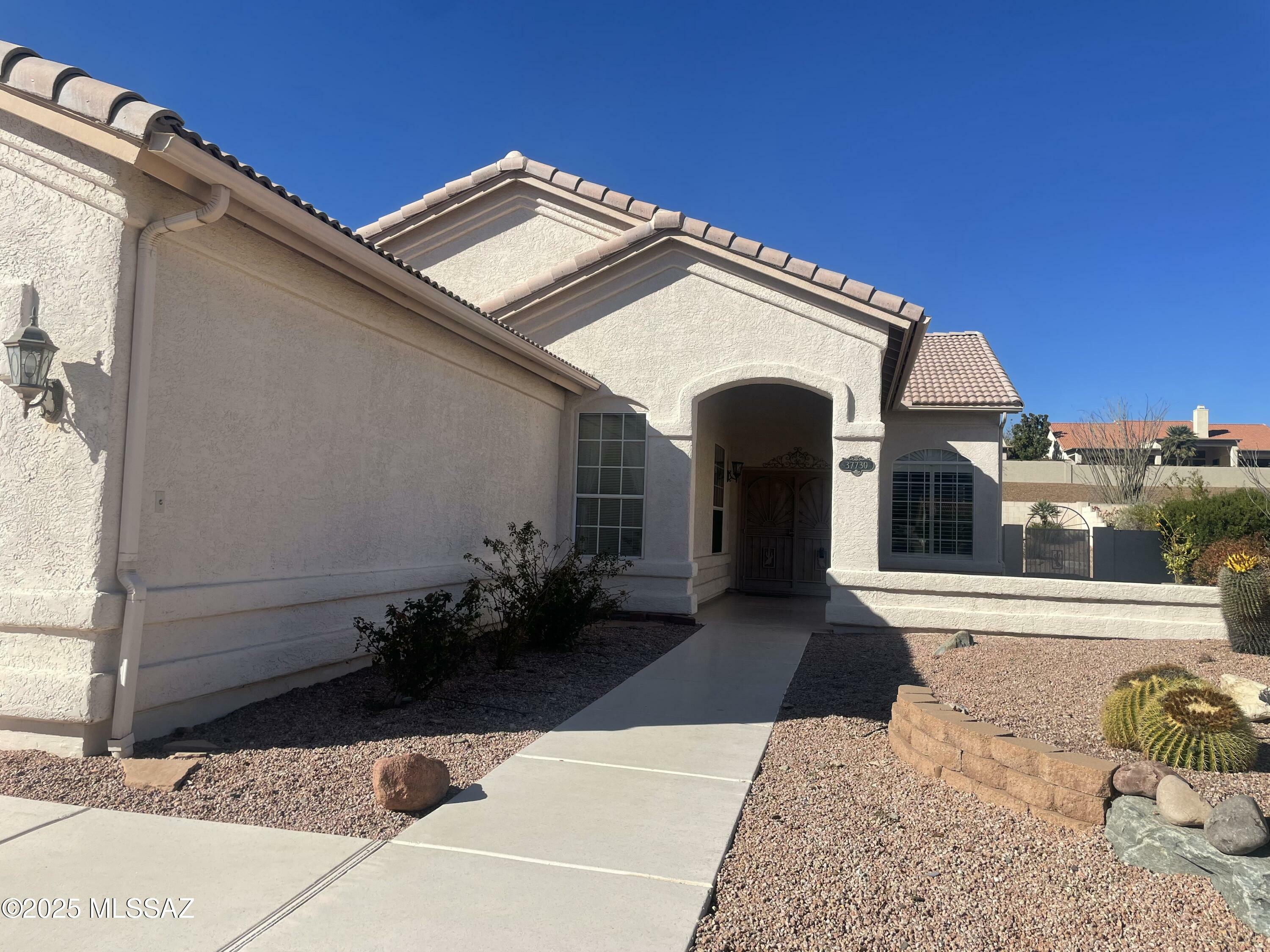 Property Photo:  37730 S Niblick Drive  AZ 85739 