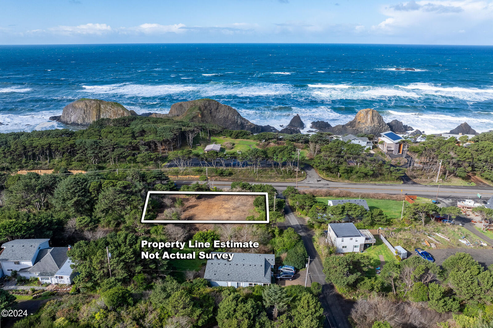 Property Photo: 1243 NW Parkview Street OR 97376