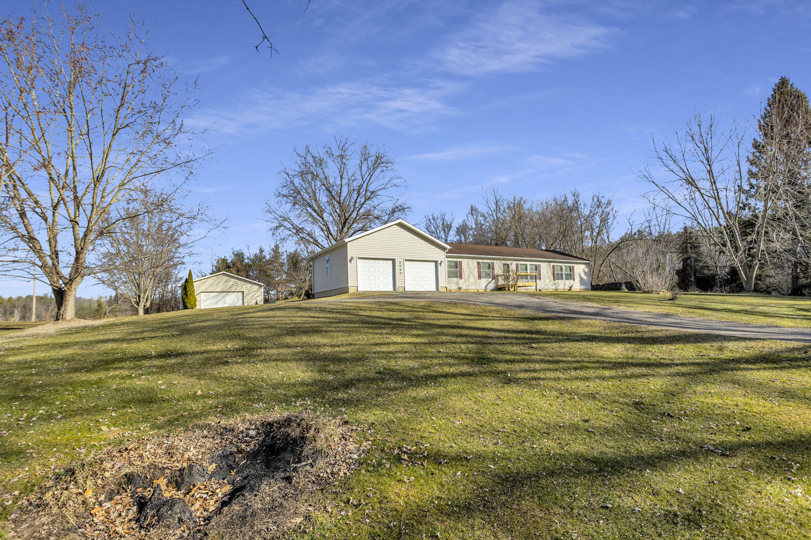 Property Photo:  6566 E Territorial Road  MI 49272 