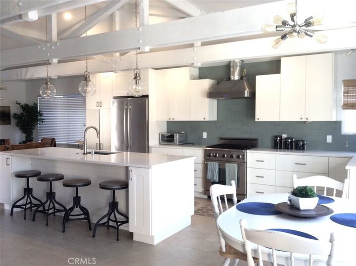 Property Photo:  119 W Avenida Gaviota  CA 92672 