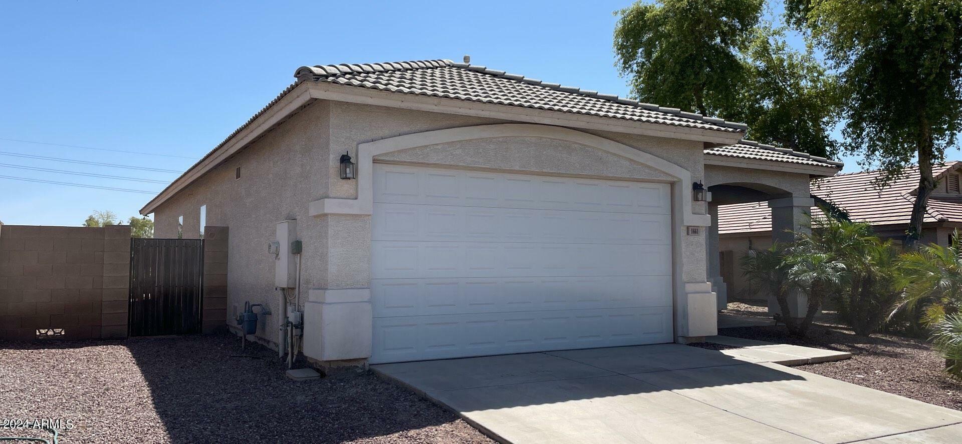 Property Photo:  1661 S 171st Drive  AZ 85338 