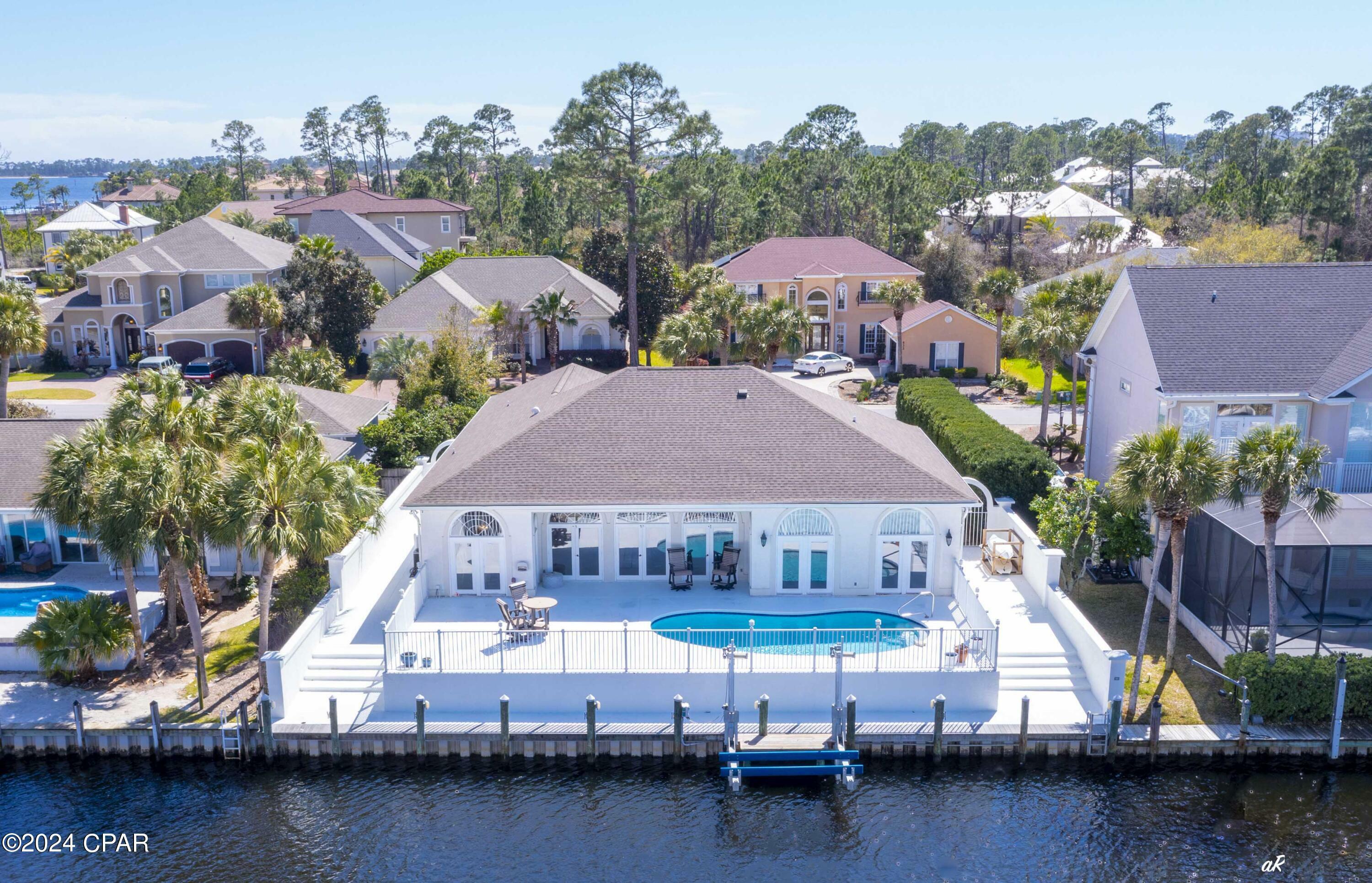 Property Photo:  533 Wahoo Road  FL 32408 