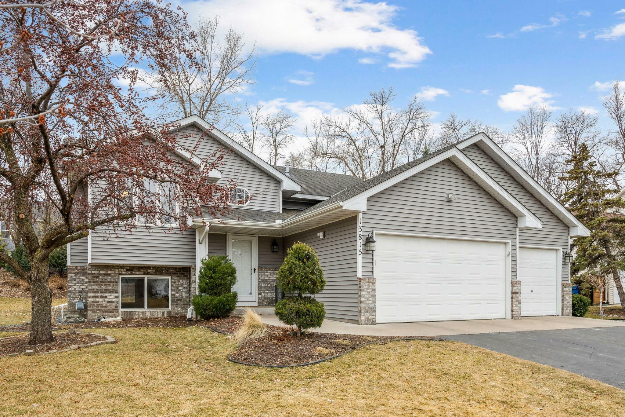 Property Photo: 13815 57th Avenue N MN 55446