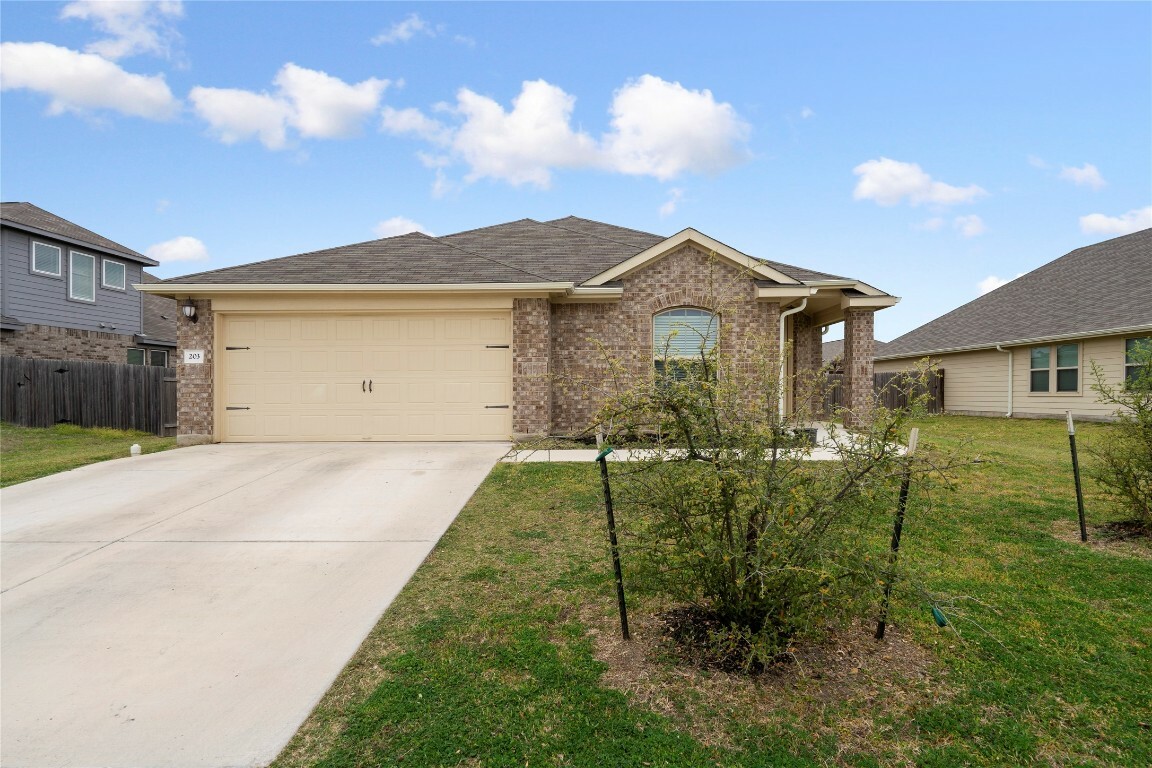 Property Photo:  203 Balsam Street  TX 78634 