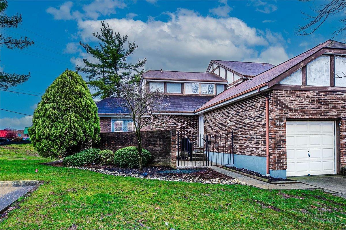 Property Photo: 5674 Springdale Road OH 45251