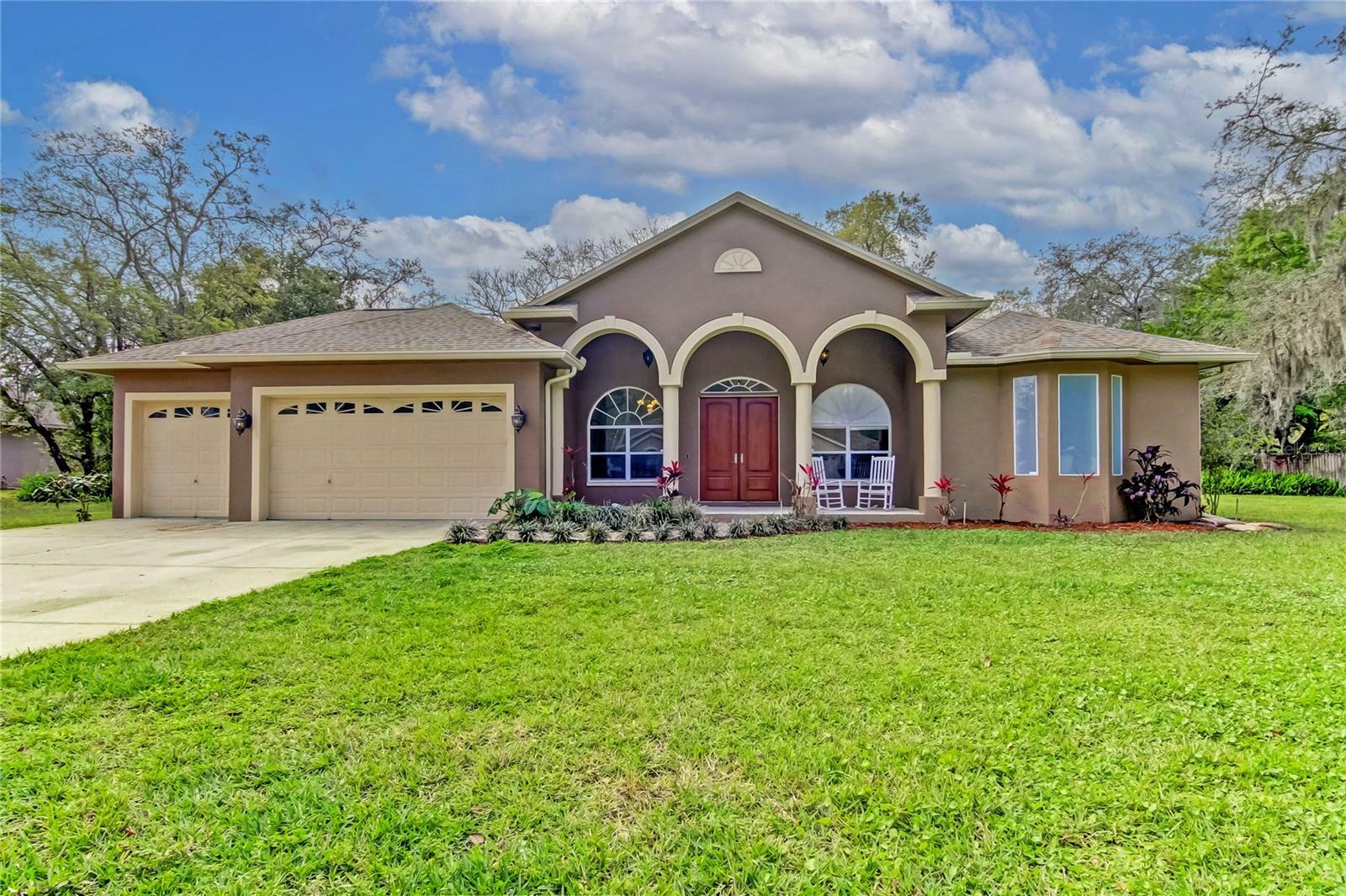 2409 Heather Manor Lane  Lutz FL 33549 photo