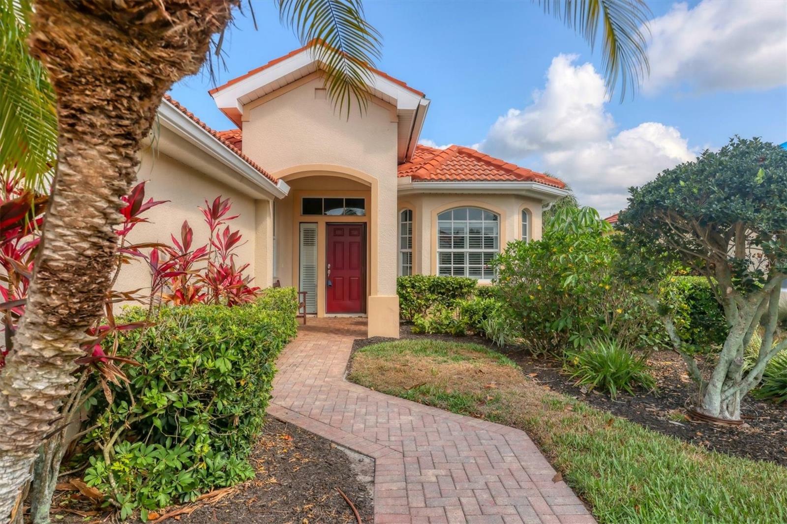 Property Photo:  138 Treviso Court  FL 34275 